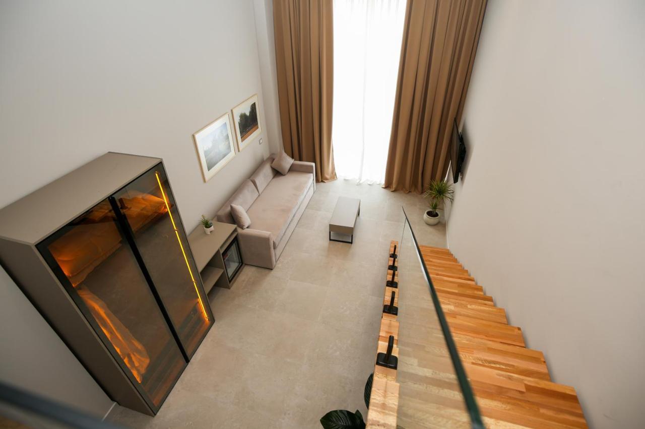 Toto Hotel & Apartments Radhime Exterior photo
