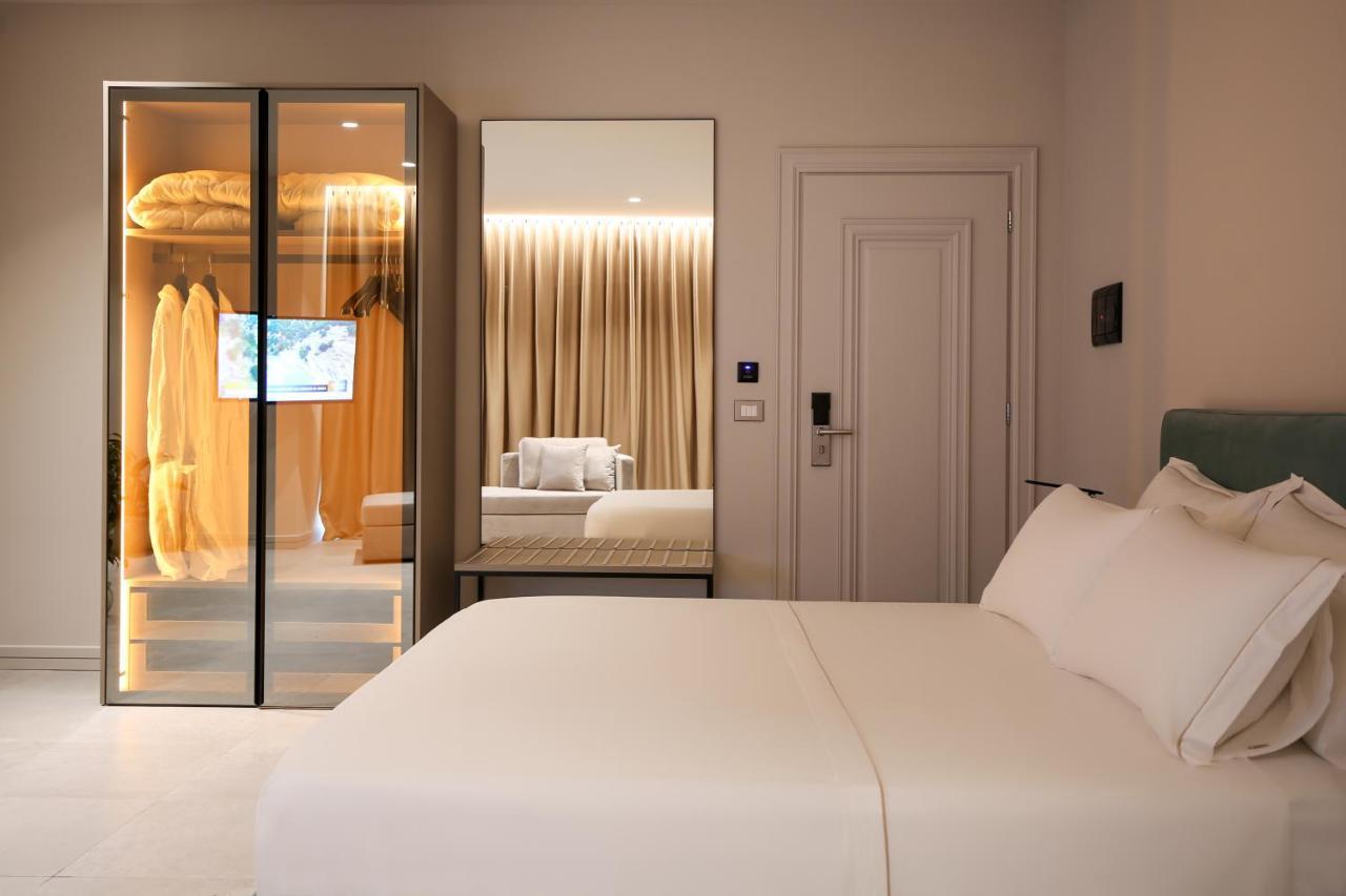 Toto Hotel & Apartments Radhime Exterior photo